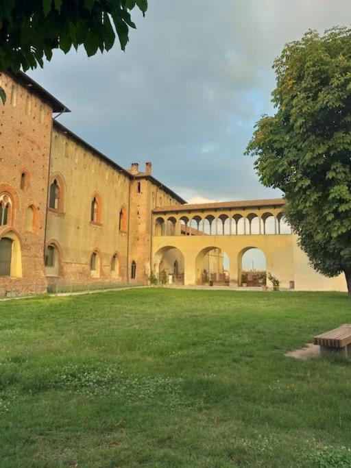 La Falconiera Vigevano Esterno foto